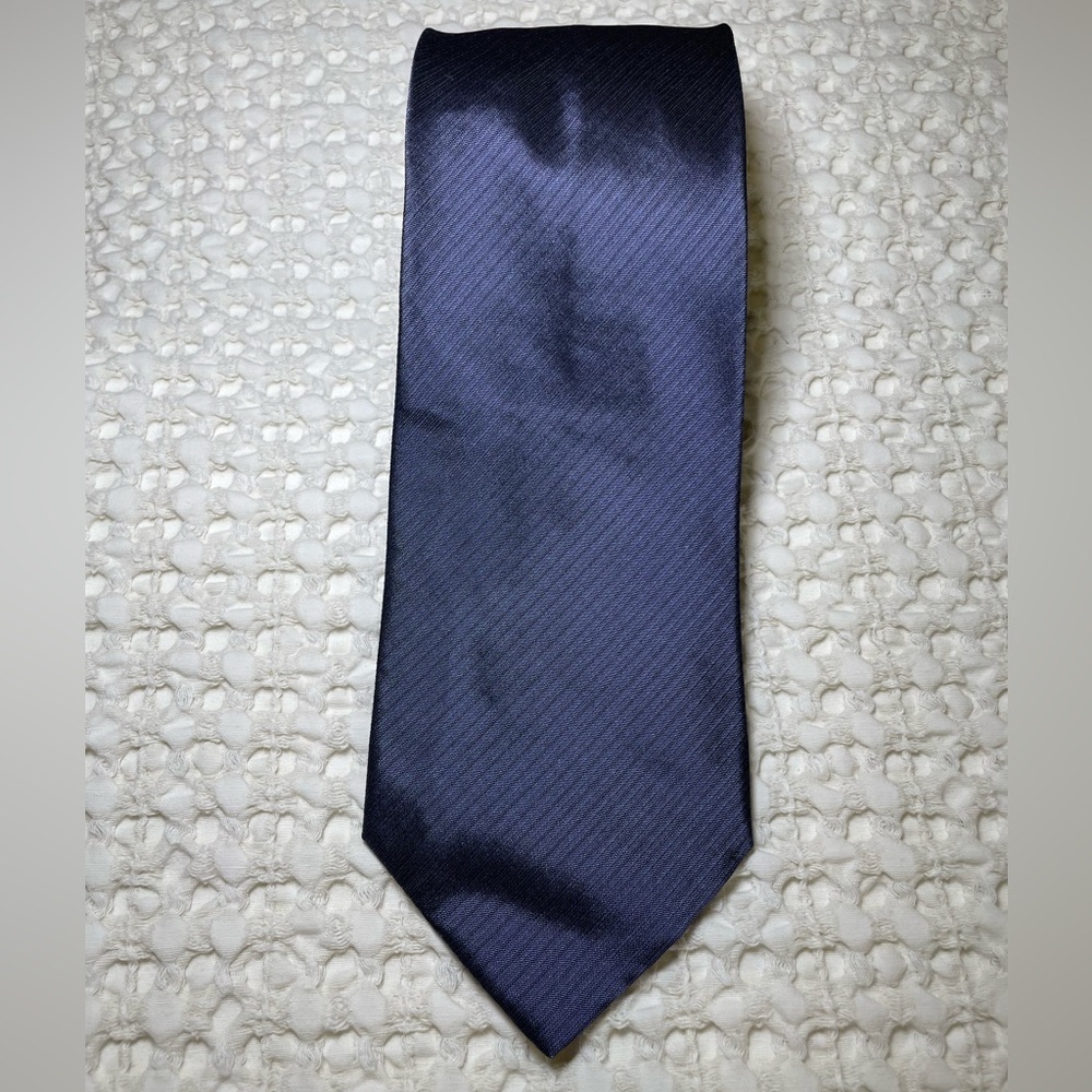 Hugo Boss blueish purple with diagonal stripes tie